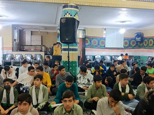 برگزاری مراسم افطار و یادمان شهدا با حضور مدیر آموزش و پرورش در مدرسه شهید مرتضوی  شهرستان قدس