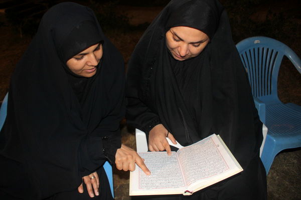 ضیافت افطاری به میزبانی دبستان شهید محمود پیکر و دبستان خدیجه کبری (س) در بوشهر