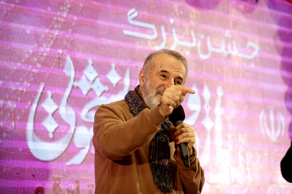 جشن ازدواج ۶۵۰ زوج دانشجوی دانشگاه‌های قم در سالروز میلاد جوادالائمه(س)