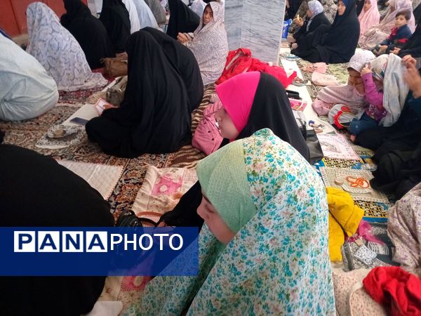 دهه نودی‌ها در نماز عبادی سیاسی جمعه