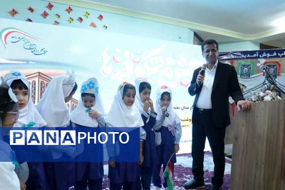 آغاز فصل شکوفه ها در بندرعباس 