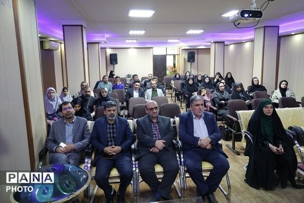 تقدیر از معاونین و مربیان امور تربیتی و مشاوره های مدارس چهاردانگه