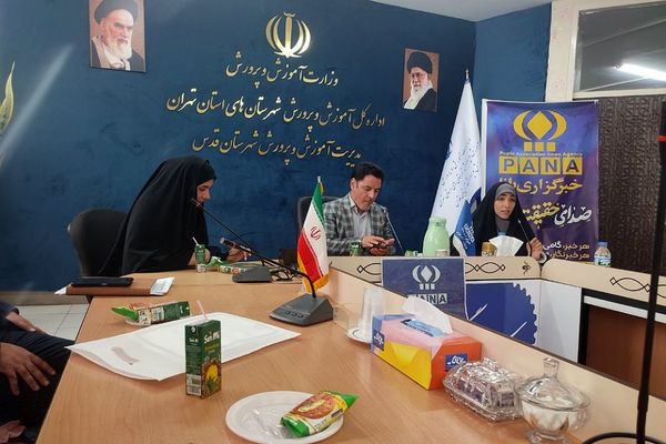 آیین تجلیل از دانش‌آموز خبرنگاران پانا در آموزش و پرورش شهرستان قدس