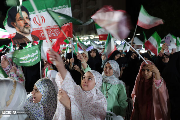 اولین جشن تکلیف کف خیابان