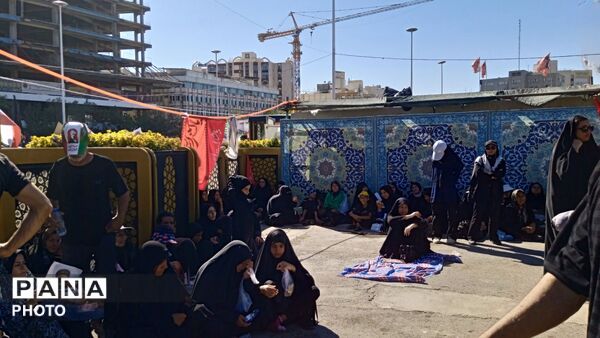وعده گاه عاشقی در ظهر داغ مشهد 