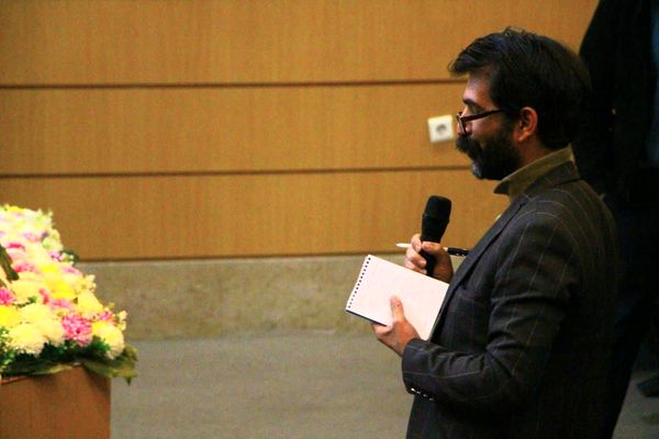 نشست خبری مدیرکل شرکت آب منطقه ای استان یزد ویژه دهه فجر