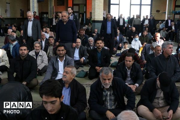 حضور فرهنگیان مردم روزه دار و متدین در نمازجمعه شهرستان ملارد
