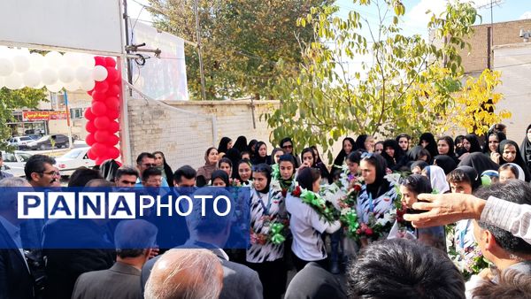 درخشش دختران فارسان بر قله مینی‌فوتبال کشور
