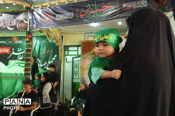 طنین لالایی مادران آباده در همایش شیرخوارگان حسینی