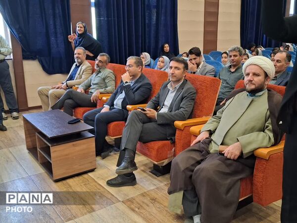 جشن عاطفه‌ها و شور همدلی در مدرسه دکتر حسابی