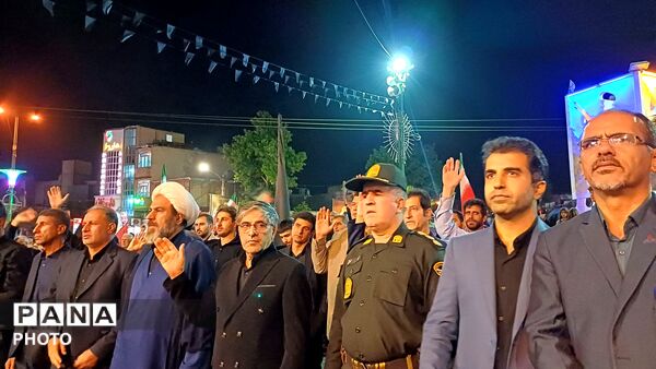 تجدید بیعت مردم کوهدشت با آرمان‌های حسینی در میدان امام خمینی (ره)