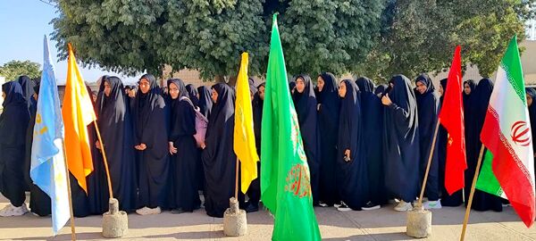 اعزام ۷۶ دانش‌آموز دختر فاریابی به مناطق عملیاتی جنوب کشور