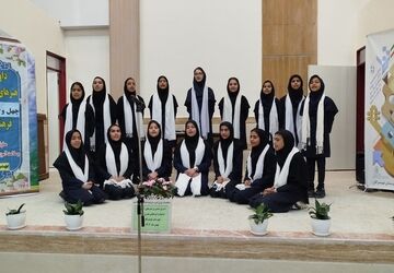 رقابت هنری دانش‌آموزان دبیرستان شاهد بنت‌الهدی در صحنه فرهنگ و خلاقیت