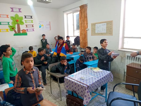 اجرای طرح همیار گاز در دبستان شهید پسندیده فدافن گامی نو برای فرهنگ‌سازی ایمنی 