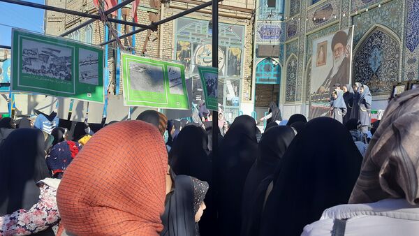 نخستین روز از دهه مبارک فجر با برگزاری برنامه‌های فرهنگی و مذهبی متنوع در شهرستان اسفراین