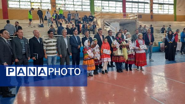 افتتاح طرح مهارت آموزی رشته های مختلف ورزشی در سالن ۱۳ آبان شیروان