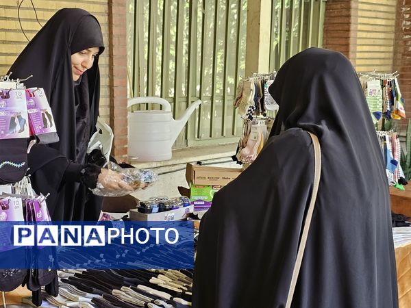 برپایی نمایشگاه عفاف و حجاب در آموزش و پرورش منطقه ۱۴ تهران