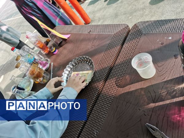 بزرگداشت روز آزمایشگاه در دبیرستان یغمای نیشابوری 