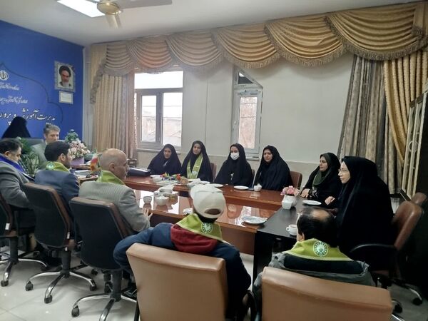 دیدار رئیس سازمان دانش‌آموزی شهرستان فاروج با مدیر جدید آموزش و پرورش این شهر