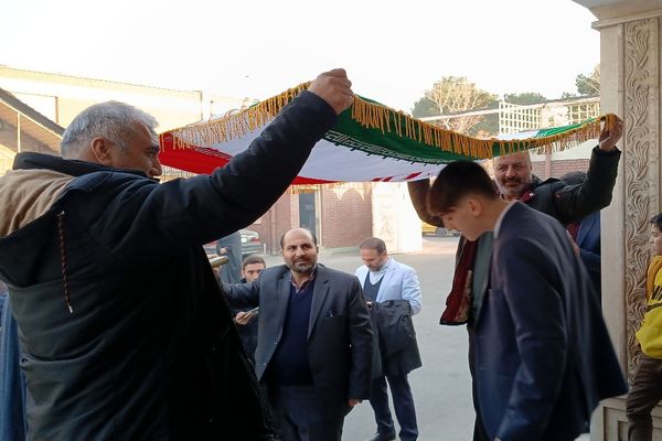 آبین بدرقه ۵۲ دانش‌آموز عمره‌گذار 