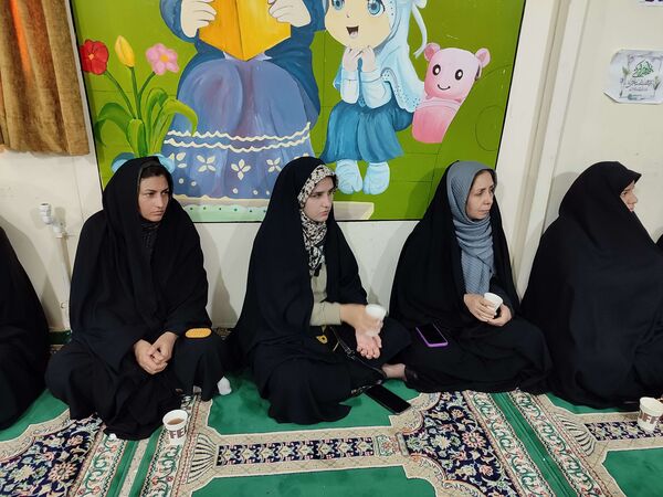 برگزاری جلسه آموزش خانواده در دبستان شاهد حاج تقی آقا بزرگ مشهد