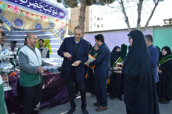 عطر رضوی در جشن نیمه شعبان مدرسه حکمت