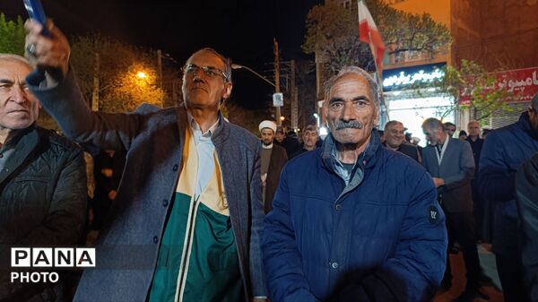 مردم اهر همگام با سراسر کشور، شصتمین حضور خود را در میدان ثبت کردند