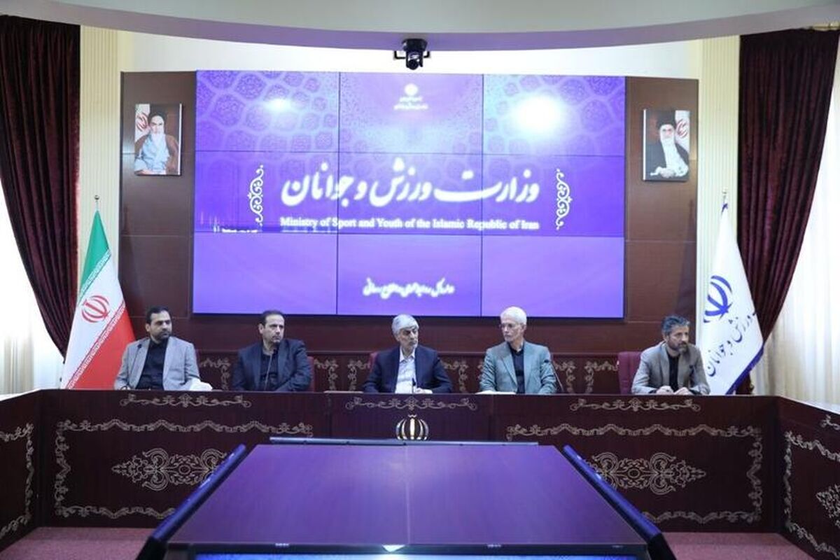 برگزاری چهارمین جلسه اخذ مدرک حرفه‌ای استقلال و پرسپولیس