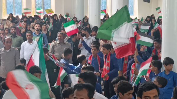 راهپیمایی ۲۲ بهمن در سندرک