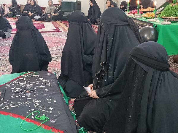 برگزاری برنامه‌ ویژه، به مناسبت ایام فاطمیه در امامزاده نیار اردبیل