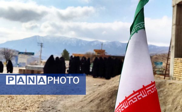 غبار‌روبی مزار شهدا در آستان مقدس امام زاده جعفر (ع) منطقه میانکوه 