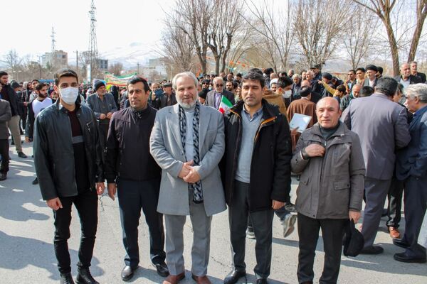 حضور حماسی کودکان و نوجوانان دورود در راهپیمایی 22 بهمن