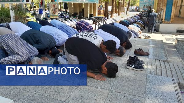 نماز جمعه در جوار شهدای بهشت فضل نیشابور 