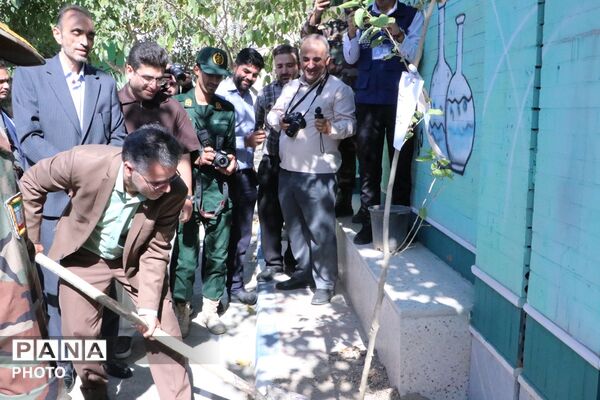 طنین زنگ مهر و مقاومت، آغاز سال تحصیلی جدید در بهارستان‌دو