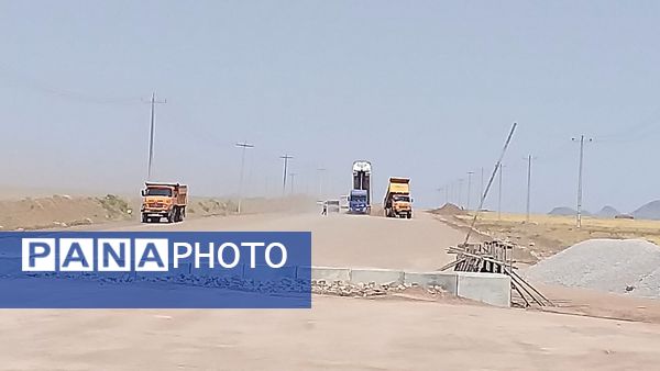 تسریع در اجرای پروژه ارتقای محور رباط سنگ - کدکن با دوبرابر شدن ماشین آلات راه سازی 