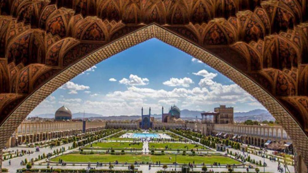 اصفهان؛ شهری که در هر کوچه و میدان، تاریخ، فرهنگ و زندگی مردم را در هم تنیده می‌بینیم