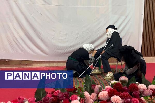 جشنواره تئاتر درسی مدارس فشافویه در کانون شهید آوینی؛ صحنه‌ای برای شکوفایی استعدادها