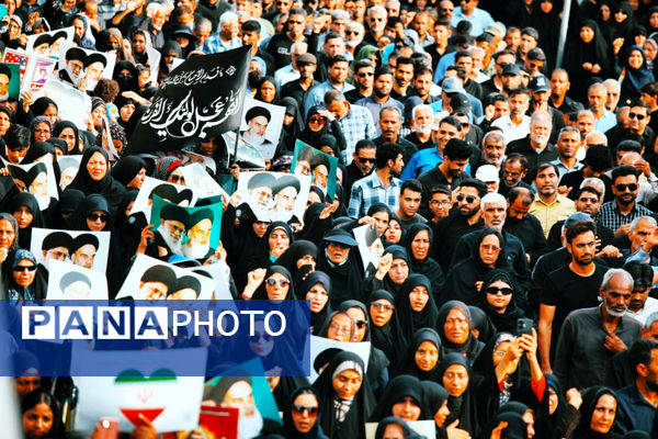 مراسم تشییع پیکر شهید «سعید آذربادگان» در بندرعباس