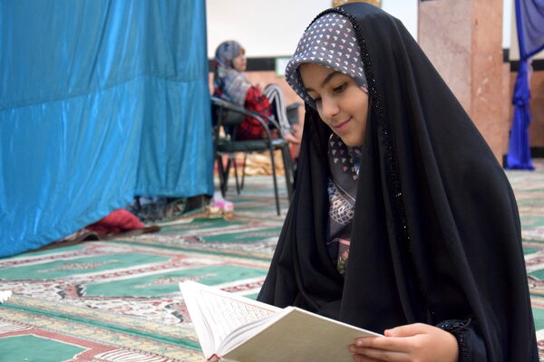 حضور دانش‌آموزان ناحیه یک کرج در نخستین روز اعتکاف دانش‌آموزی