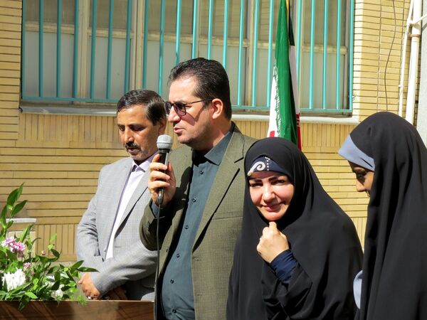 تقدیر از کارکنان‌ اداره‌کل آموزش و پرورش خراسان شمالی 