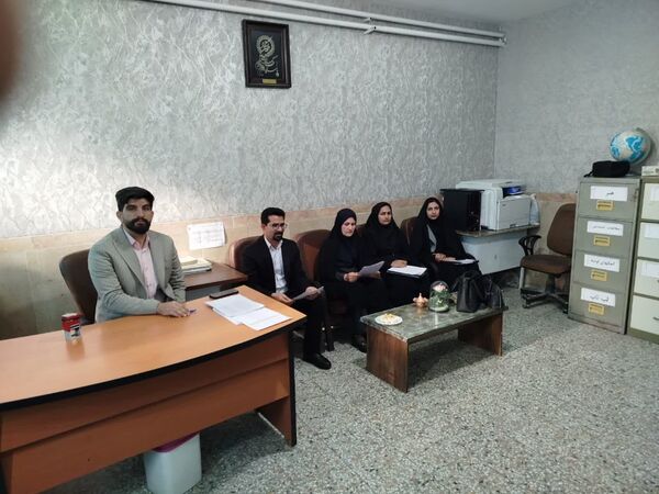بازدید معاون آموزشی و کارشناس آموزش متوسطه اداره آموزش و پرورش خاتم 