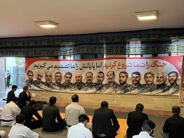 مراسم عزاداری و بزرگداشت شهدای جنگ تحمیلی در باشگاه‌های کاراته  بیرجند 