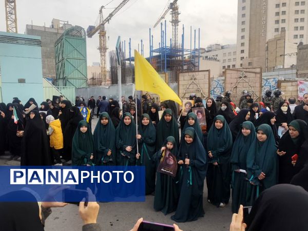 مراسم تشیع نمادین پیکر شهید سید حسن نصرالله در مشهد