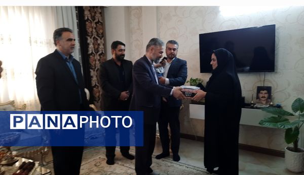 تجلیل و تکریم از  خانواده شهید علیرضا نخعی