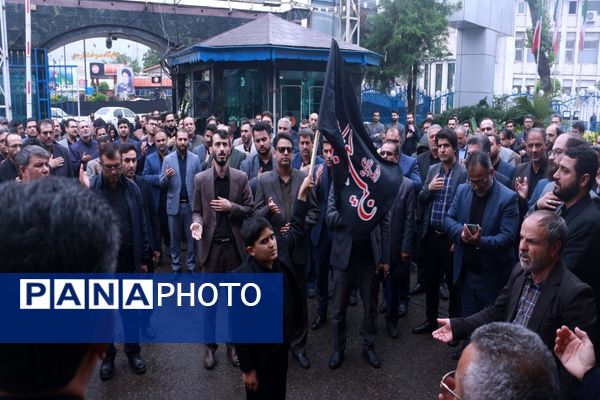 نمایش قدرشناسی فرهنگیان گیلان در مراسم سوگواری شهدای خدمت در مسجد قدس رشت