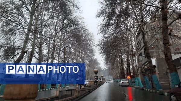 بارش نعمت‌های خداوند در آسمان مشهد