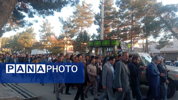 استقبال پرشور کوهدشت از قهرمانان گمنام، نمادی‌از وفاداری به ارزش‌های ایثار و شهادت