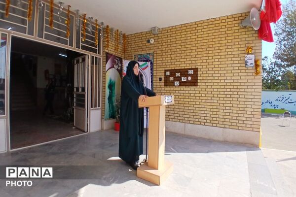 حضور آتش‌نشانی و هلال‌احمر در دبیرستان و هنرستان حضرت زهرا (س) ورامین