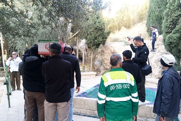 دانش‌آموزان کوهنورد دبستان شاهد حیات زائر شهید گمنام شدند