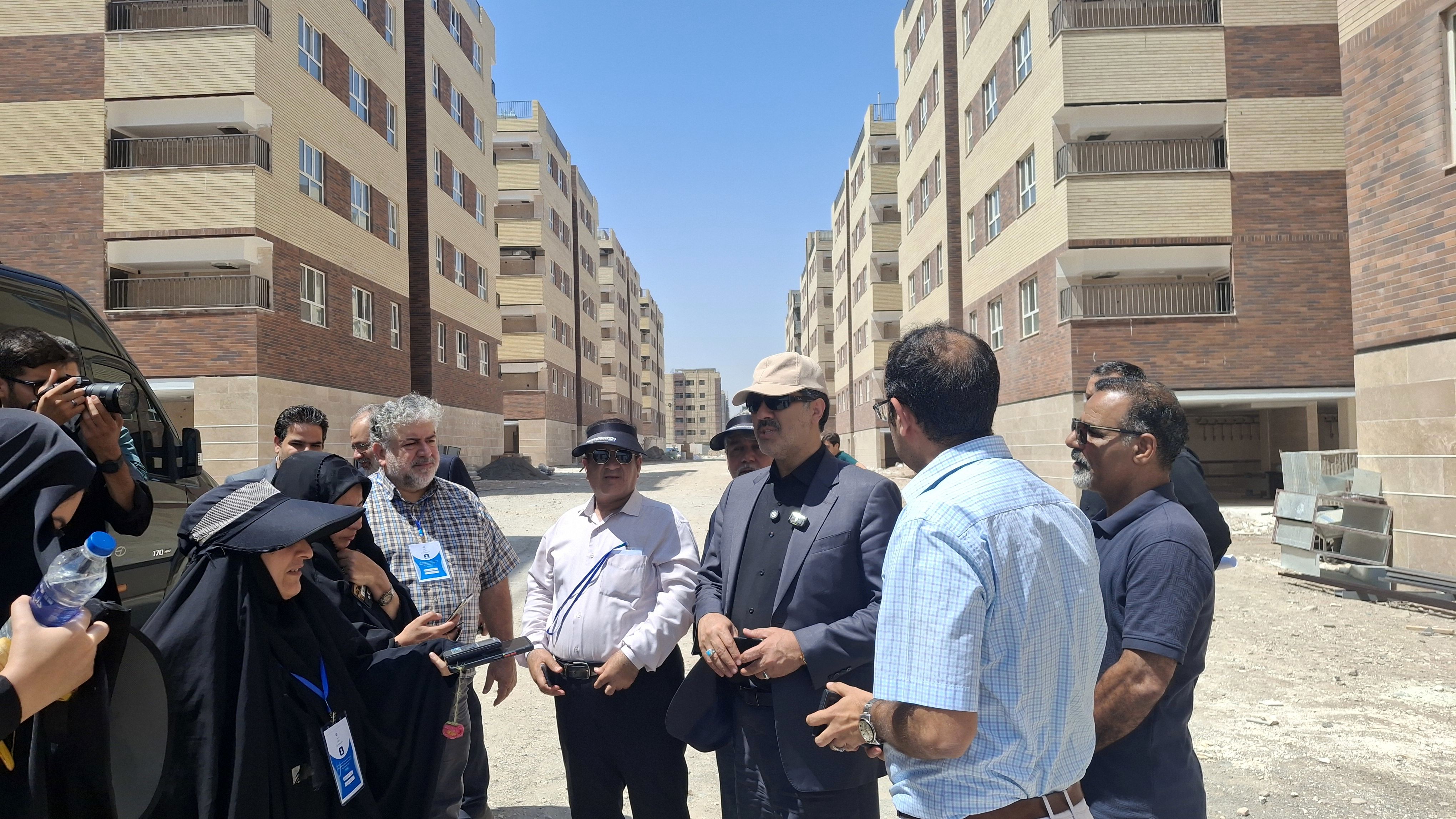  10 هزار واحد مسکن ملی قم تا پایان سال جاری به متقاضیان واگذار می شود